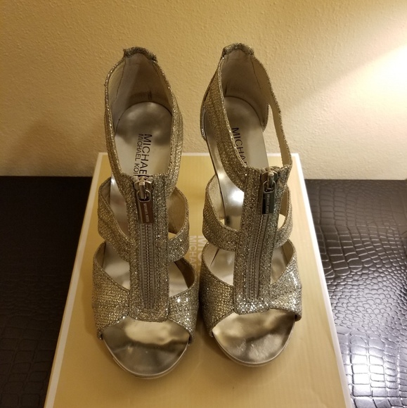 Michael Kors Shoes - Picture 2 of 6